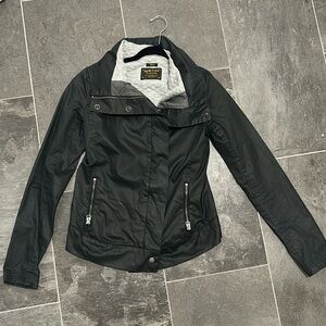 Burton waxed Jacket, size Small